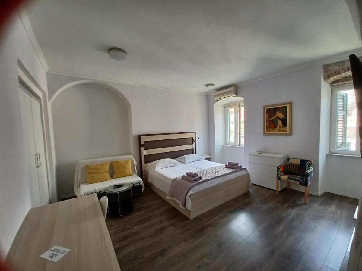 Jr Luxury Guesthouse Split Eksteriør billede